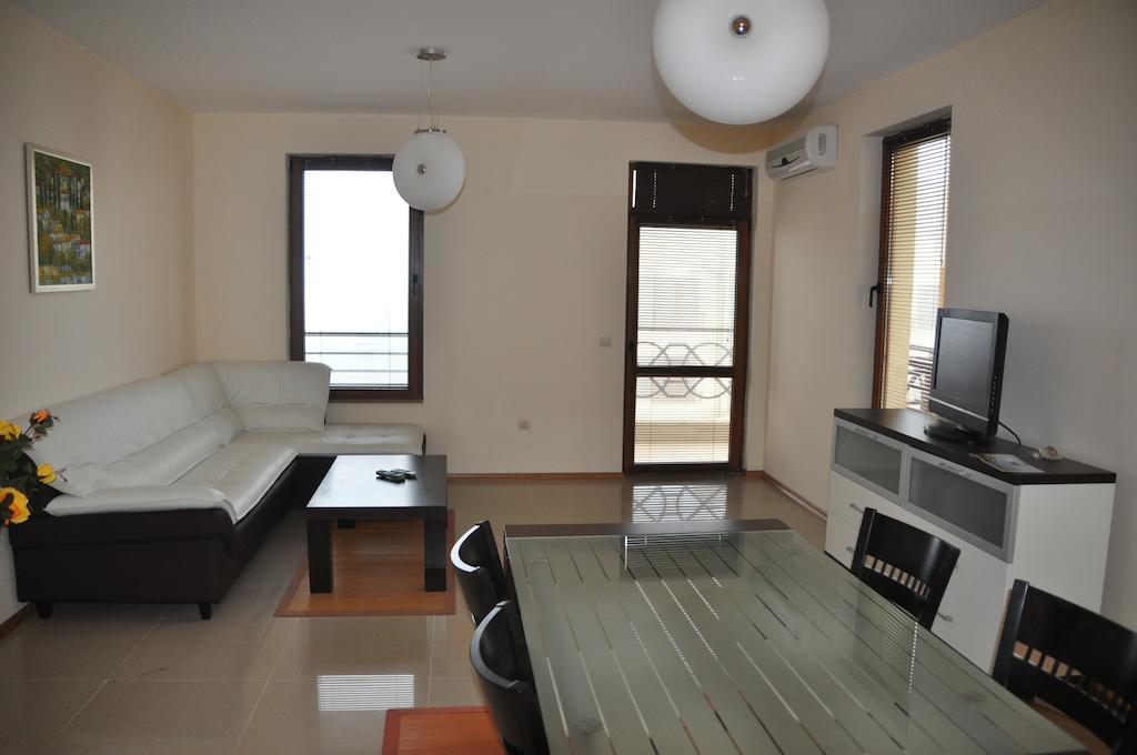 Lighthouse Golf Apart Complex&Villas Balchik Room photo