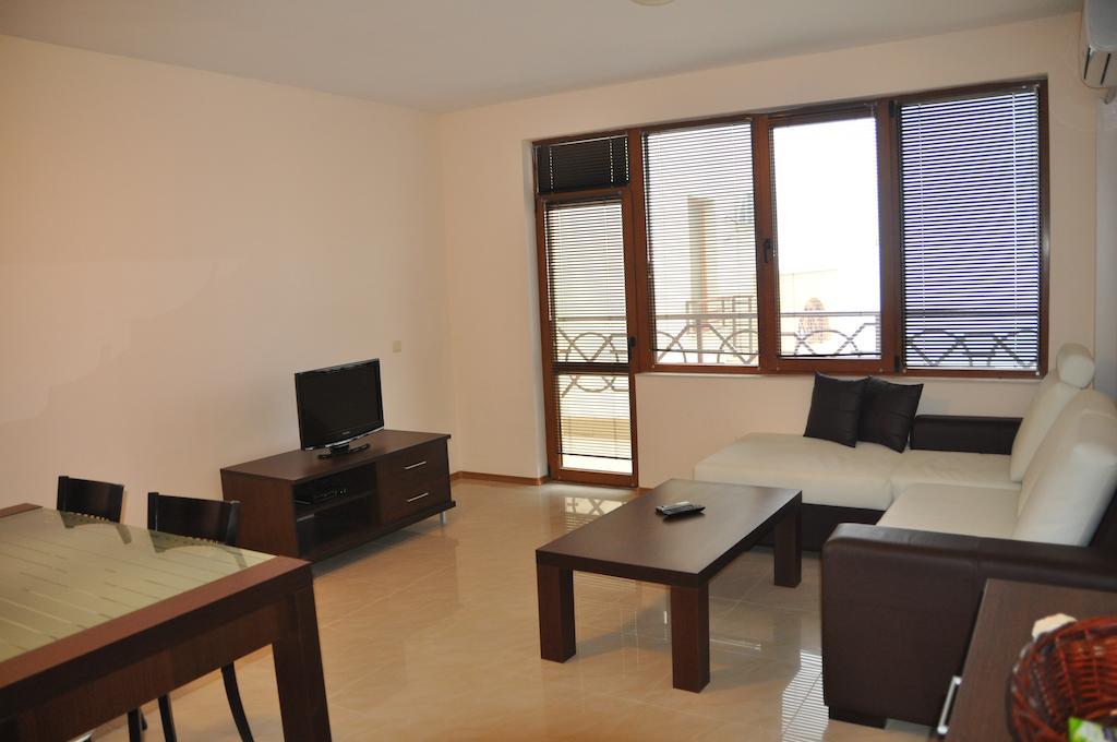 Lighthouse Golf Apart Complex&Villas Balchik Room photo